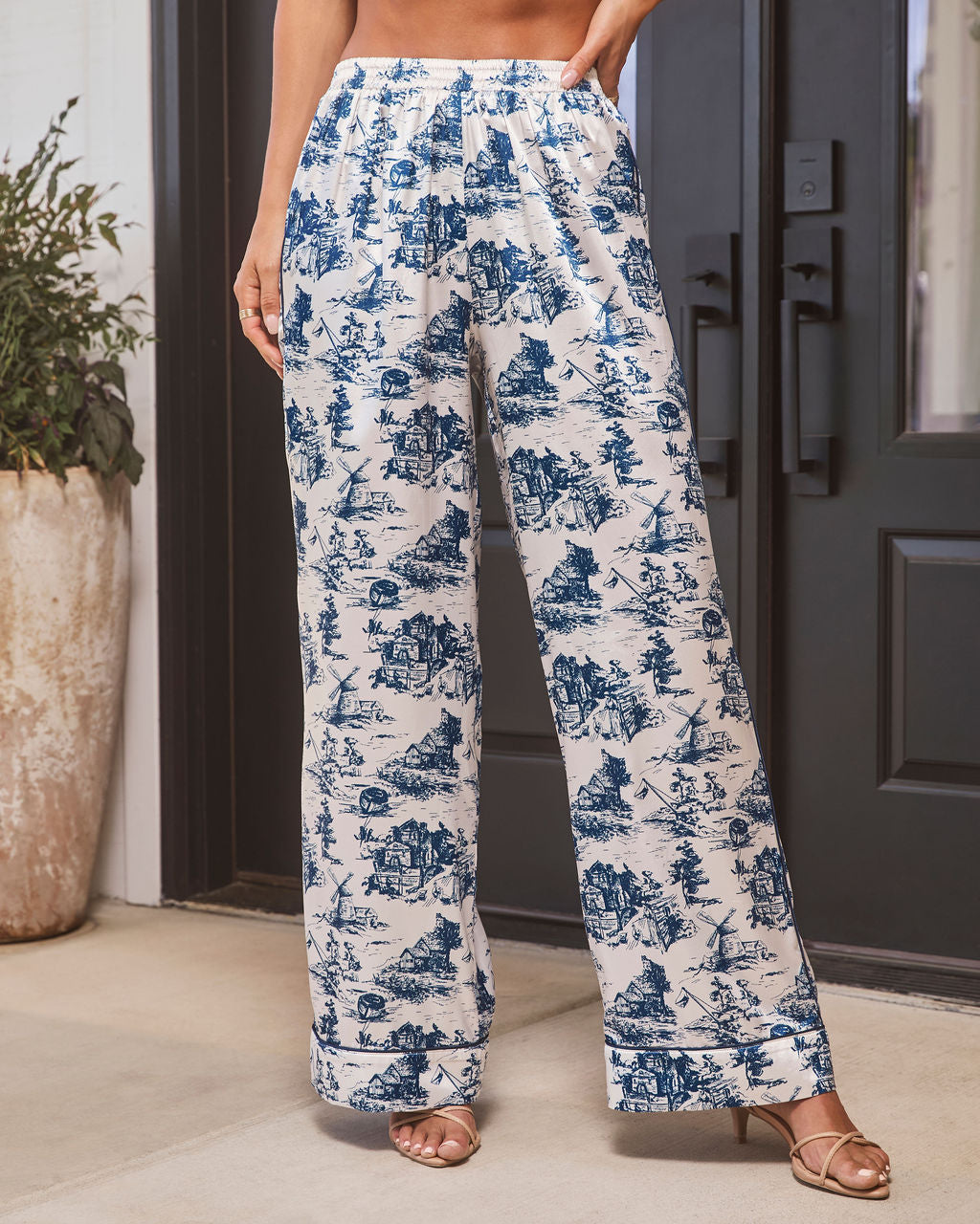 Veranda Satin Toile Print Pants
