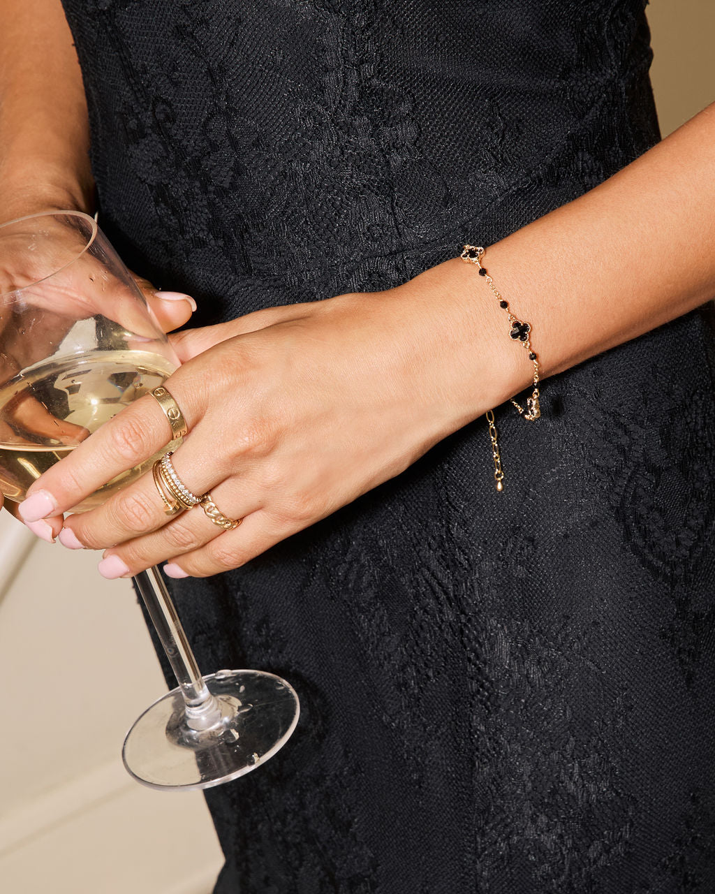 Arine Dainty Clover Bracelet